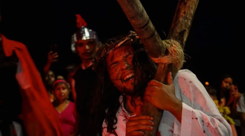 SEMANA SANTA | PAIXÃO DE CRISTO É ENCENADA EM TRIZIDELA DO VALE