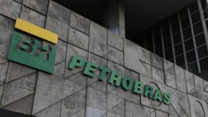 Situação das contas do governo causou mudança no pagamento de dividendos da Petrobras 